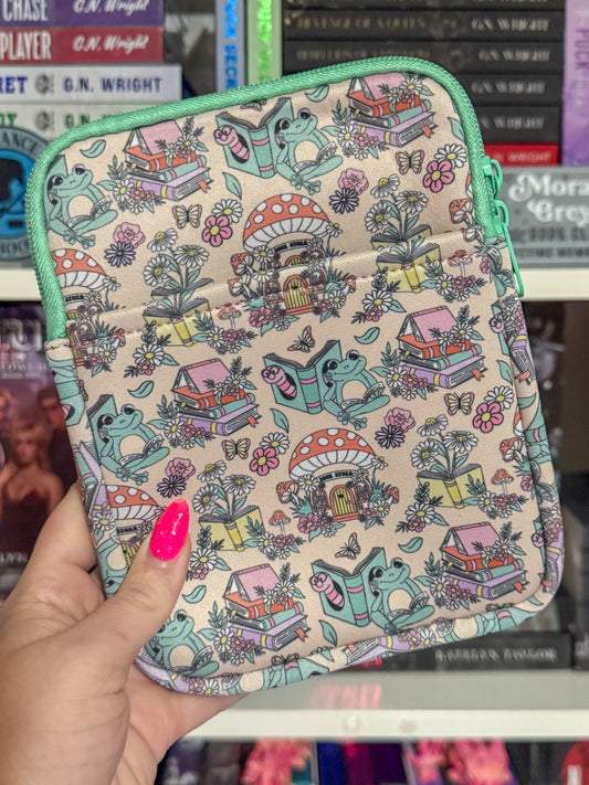 Storybook Hollow Kindle Pouch