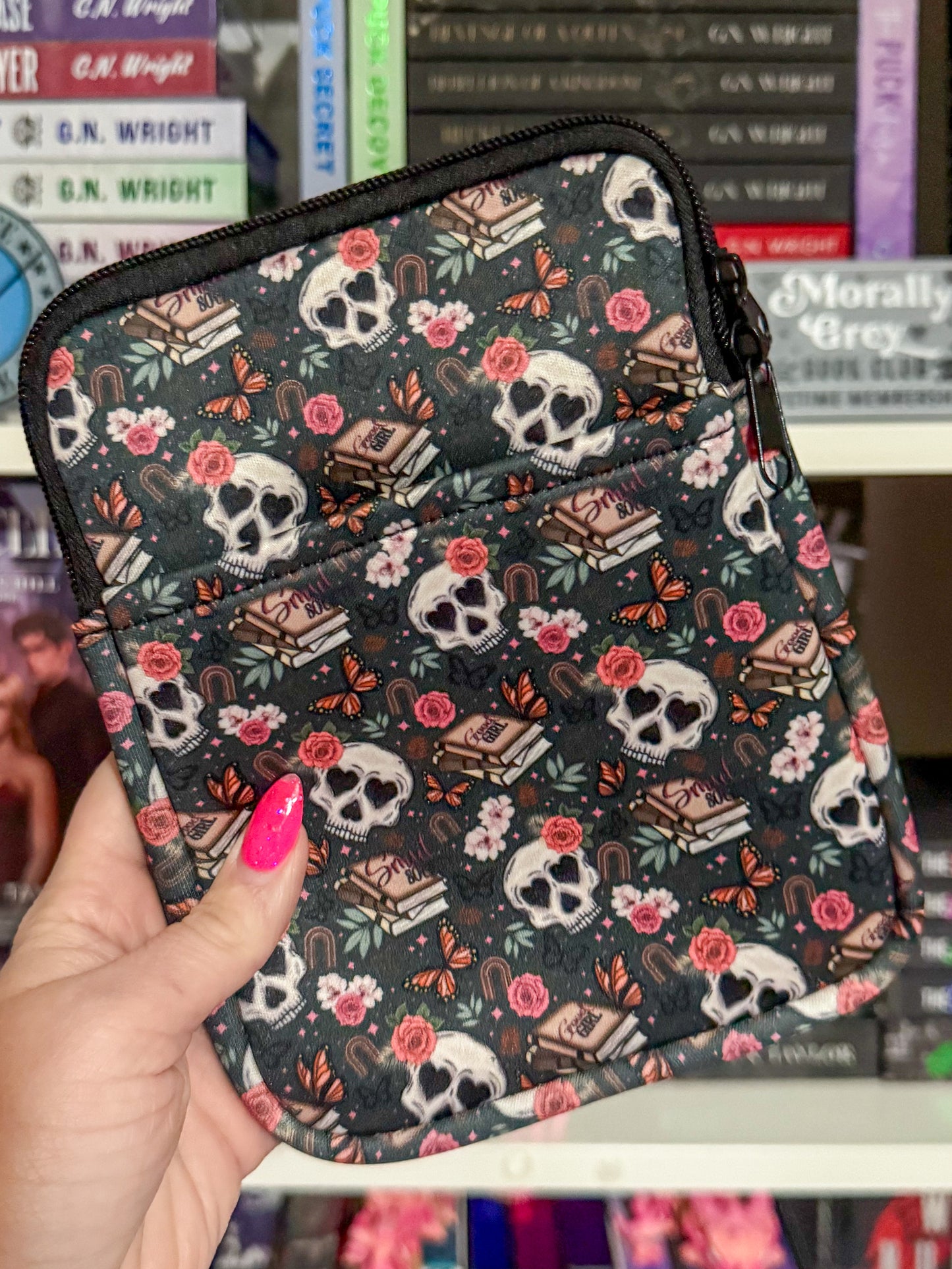 Beautiful Ruin Kindle Pouch