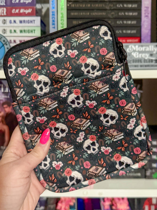Beautiful Ruin Kindle Pouch